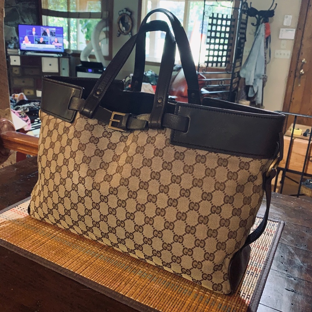 ❌❌SOLD❌❌✳️ AUTH GUCCI MODERN TOTE FAB 18” GORG ✳️